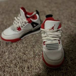 Little Boys Jordan’s size 11C